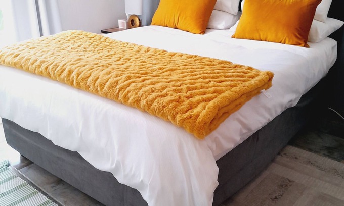 Trawal Appartement | Charming 2-bed apartment with AC and WiFi in enchanting Brackenfell, Cape Town