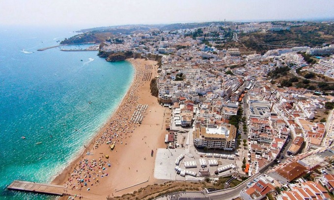 Vale de Carro Appartement | Charming 2-bed Apartment in Olhos de Água