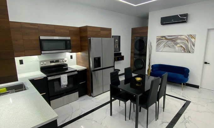 West Valley City Maison | Charming 2-bedroom house with AC, WiFi in delightful West Valley City