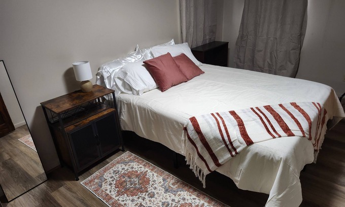 Hennessey Maison | Charming 2-bedroom, 1 bath house. Patio/Covered Parking. Extra space for parking