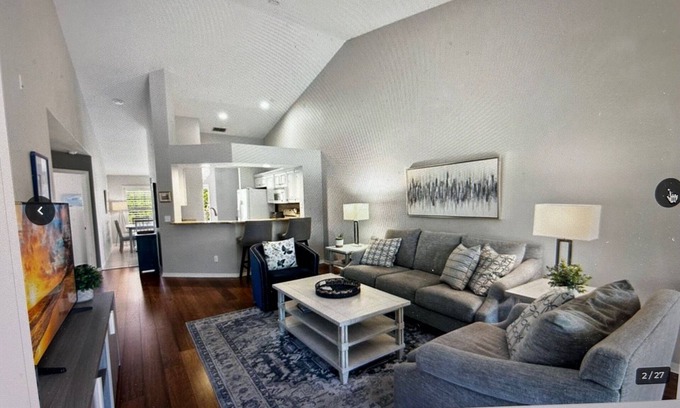 Gulf Harbor Copropriété | Charming 2-bedroom/2full bath condo near beaches with pools.