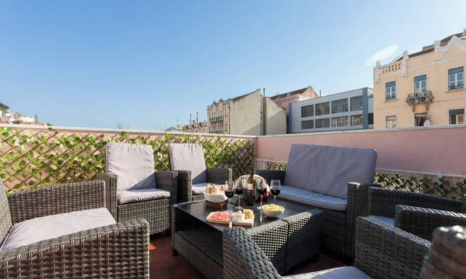 Pena Appartement | Appartement 2 chambres avec traversée au centre de Lisbonne