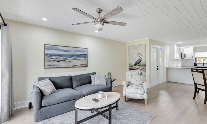 Stuart Copropriété | Charming 2-Bedroom Apartment fully renovated in peaceful Stuart