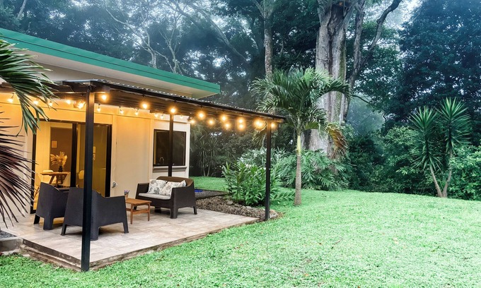 Concepcion Cottage | Charming 2 bedroom Atenas Jungle Hideaway/ 30 min to Airport/ 60 min to beach