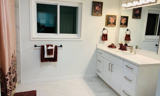 Central District Maison | Charming 2-bedroom house in phenomenal Seattle with AC, WiFi