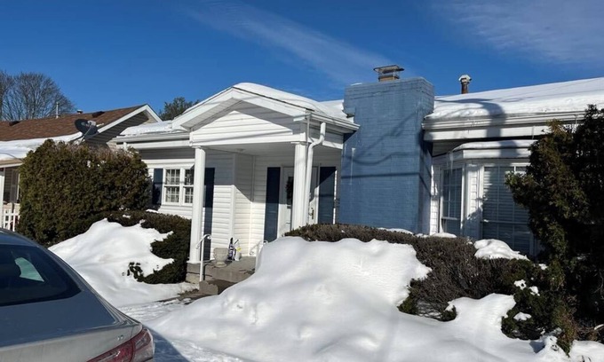 Buckhannon Maison | Charming 2-bedroom house with AC, WiFi in Buckhannon
