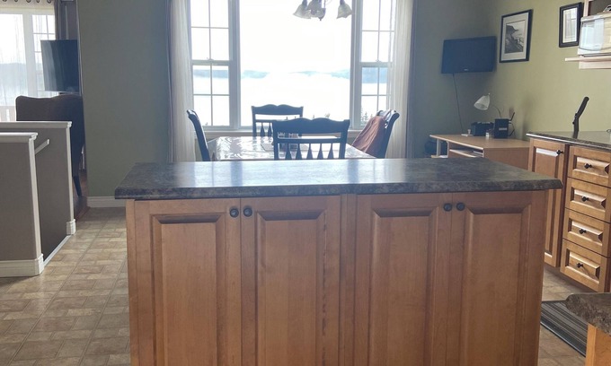 Ferryland Maison | Charming 2-bedroom house with WiFi, AC in welcoming Ferryland