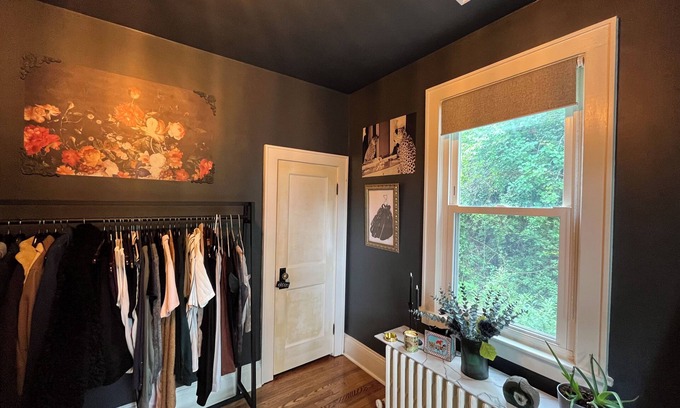 Lewisburg Maison | Charming 2-bedroom house with AC, WiFi in delightful Lewisburg. Walkable to all!