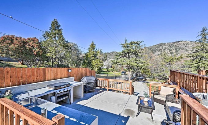 Julian Maison | Charming 2-bedroom house with AC and hot tub in Julian. Hiking and star gazing!