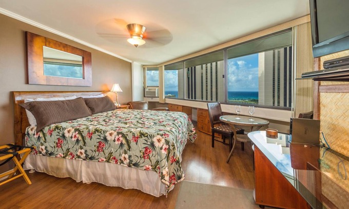 Waikiki Copropriété | Charming 2-bedroom separate entry condos in fabulous Honolulu with Free Parking
