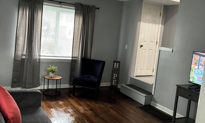 Columbus Maison | Charming 2-bedroom townhome with WiFi, AC in Columbus nearAirport