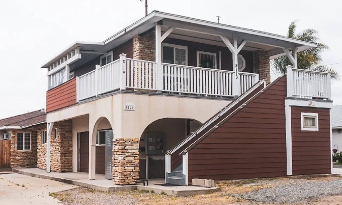 Lemon Grove Maison | Charming 2-bedroom house with WiFi, AC in Lemon Grove, home with hotel amenities
