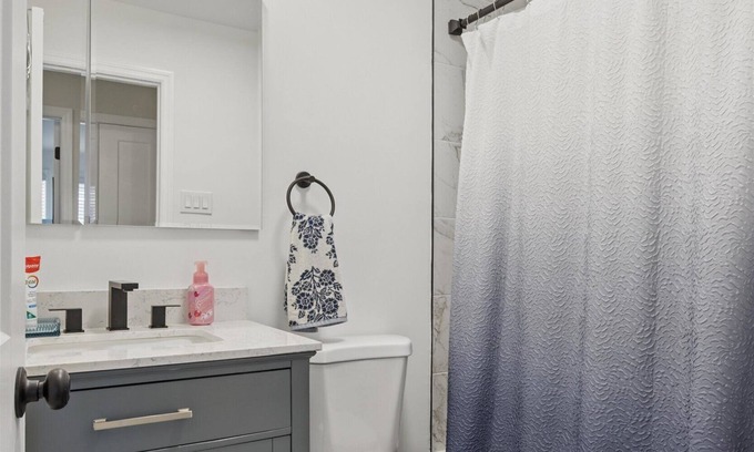 Ventnor City Maison | Charming 2-bedroom house in lovely Ventnor Heights-Near the beach and AC!