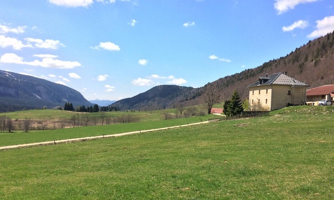 Lajoux Appartement | Gîte de charme 2 personnes au coeur du Haut-Jura