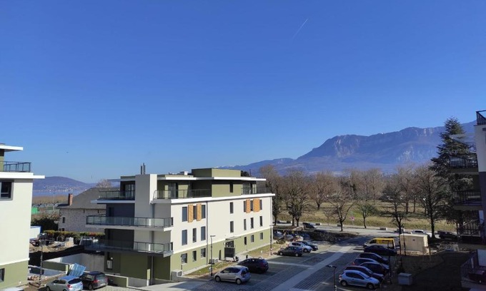 Le Bourget-du-Lac Appartement | Charming 2 room apartment 300m walk from Lac du Bourget!