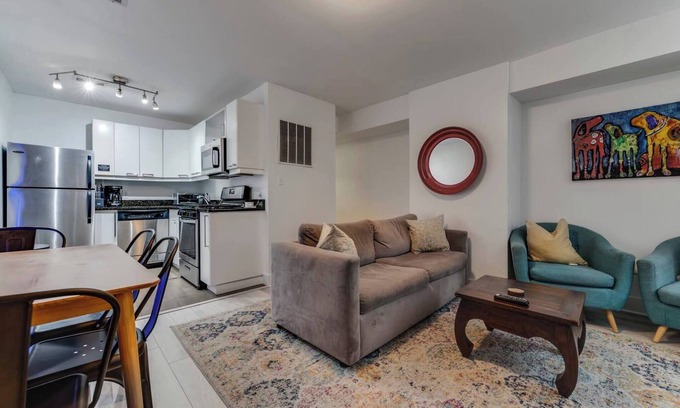 Columbia Heights Appartement | Charming 2BD/1BA in Hip Area - Near Metro