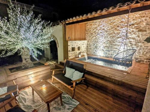 Saint-Clement Maison | Charming 2Bed House near Sommiere south of France