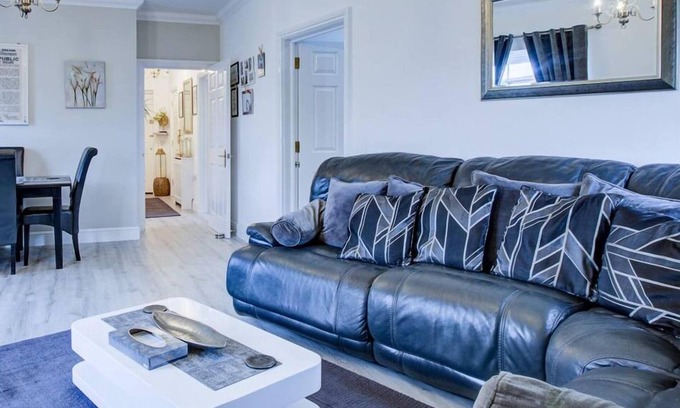 Waltham Abbey Copropriété | Charming 2BR Flat in the Heart of Waltham Abbey