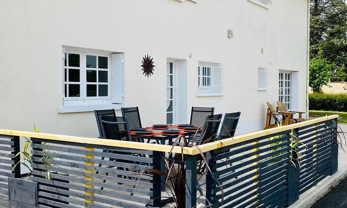 Couture-dArgenson Maison | Charming 3-bedroom house with WiFi in Couture-D’argenson