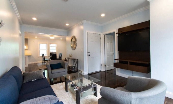 Quincy Appartement | Charming 3-bedroom condo with WiFi and AC in Quincy