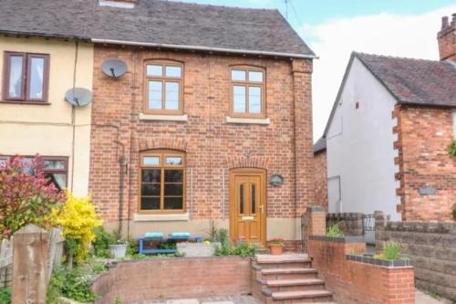 Tean Maison | Charming 3 Bed Cottage sleeps 5