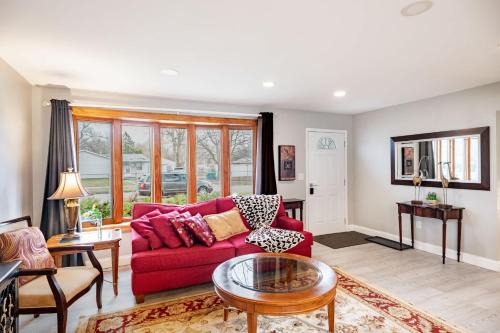 Romulus Maison | Charming 3-Bed Stay Airport 10 Min Pets OK