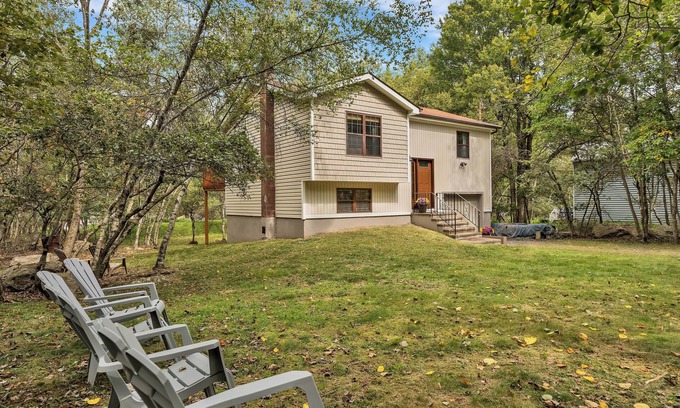 Albrightsville Maison | Charming 3-bedroom house, close to slopes, with sauna/ fitness room