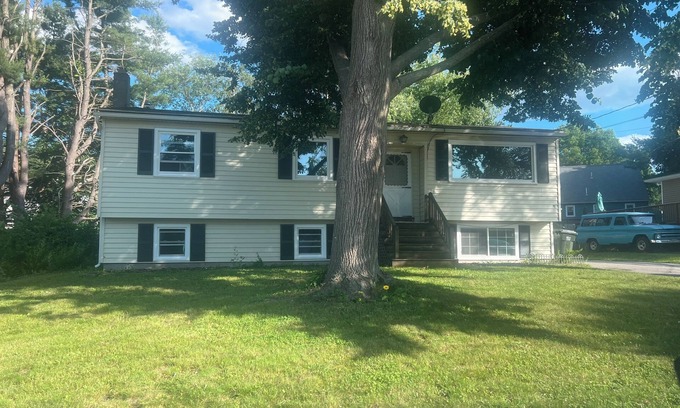 South Portland Appartement | Charming 3-bedroom apartment in South Portland, close to downtown.