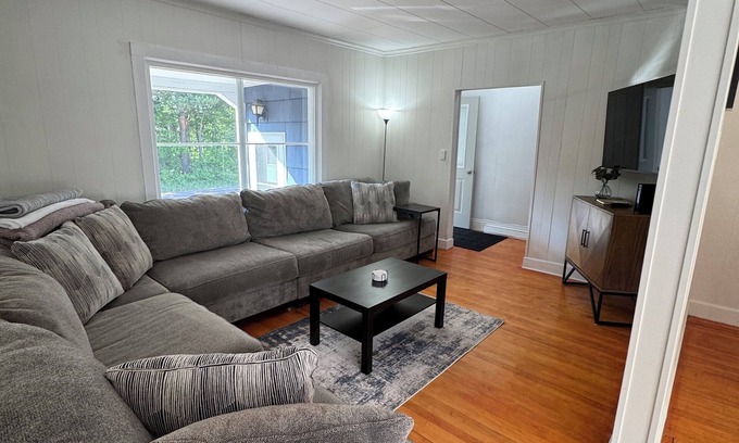 Calumet Maison | Charming 3-bedroom 2-bathroom house with ATV access