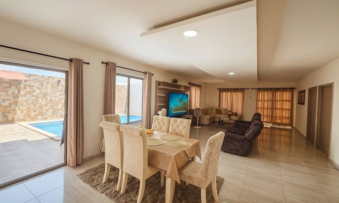 Malambo Chalet De Ski | Charming 3-bedroom chalet, with private pool, an with AC.