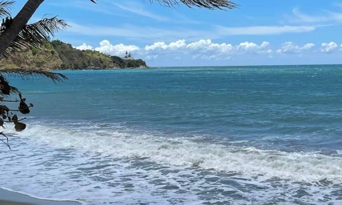 Maunabo Copropriété | Charming 3-bedroom condo with oceans views