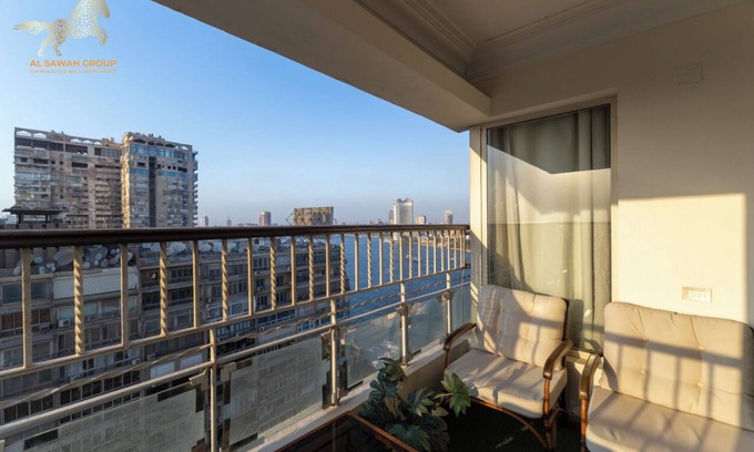Oula Appartement | Charming 3-bedroom duplex with Nile view ,AC and WiFi in fabulous Giza