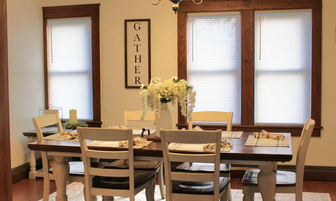 Tylersville Autre | Charming 3-bedroom farmhouse in lovely Rebersburg with AC , a nice front porch