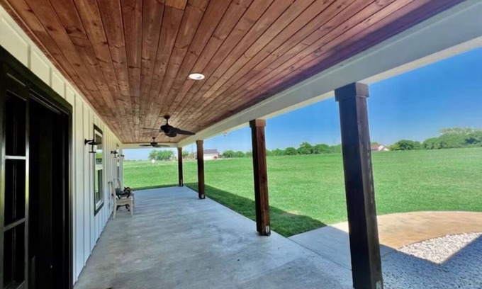 Valley View Autre | Charming 3-bedroom farmhouse with WiFi, AC in scenic Valley View