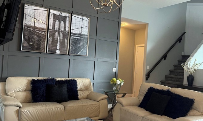 Saskatoon Maison | Charming 3-bedroom house with WiFi and AC in enjoyable Saskatoon