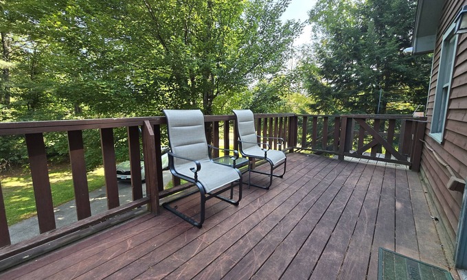 Barnstead Maison | Charming 3-bedroom house with WiFi, AC in amazing Barnstead