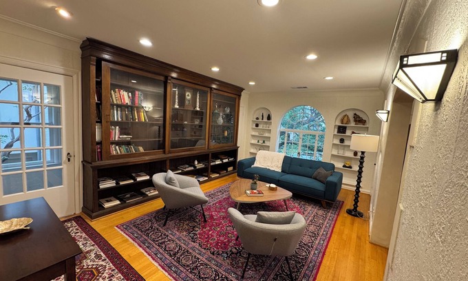 Park Cities Maison | Charming 3-bedroom home in the heart of University Park