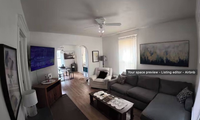 Rockford Maison | Charming 3-bedroom house in lovely Rockford with Window AC