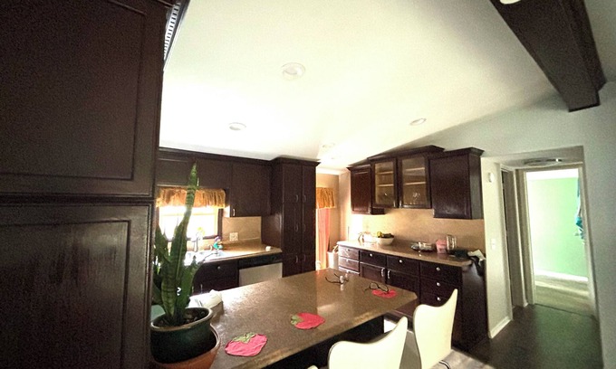 Hammond Maison | Charming 3-bedroom house rooms in nice Hammond with WiFi,