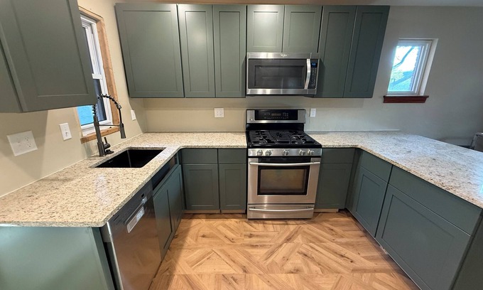 Oakmont Maison | Charming 3-bedroom house in Oakmont with AC, WiFi