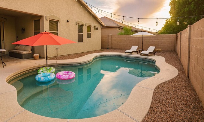 Waddell Maison | Charming 3-bedroom house with office, pool and gym in beautiful Waddell
