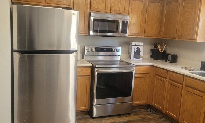 Aurora Maison | Charming 3-bedroom house with AC, WiFi in fantastic Aurora