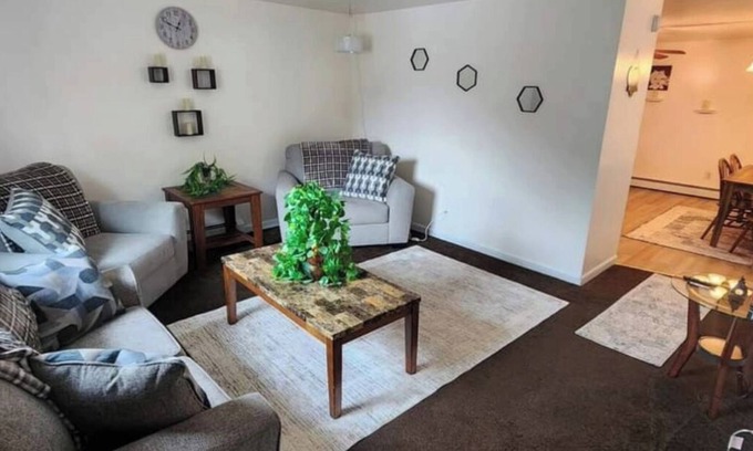 Vestal Maison | Charming 3-bedroom house in Vestal with WiFi