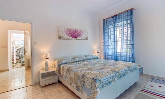 Veli Losinj Appartement | Charming 3-bedroom apartment with AC and WiFi in enchanting Veli Lošinj