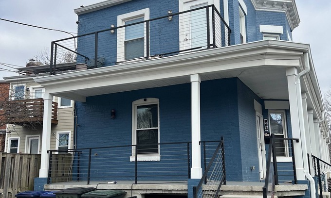 16th Street Heights Maison | Charming 2-bedroom townhome in heart of Petworth