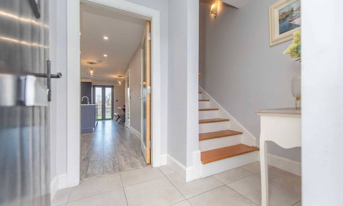 Barna Maison | Charming 3-bedroom townhome in quaint Bearna with WiFi