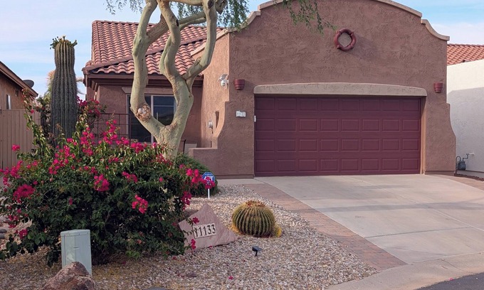 Gold Canyon Maison | Charming 3-bedroom house in Gold Canyon with 1 gigabit WiFi and amazing views
