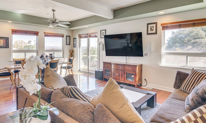 Thousand Oaks Maison | Charming 3-bedroom house in enjoyable Newbury Park with AC, WiFi