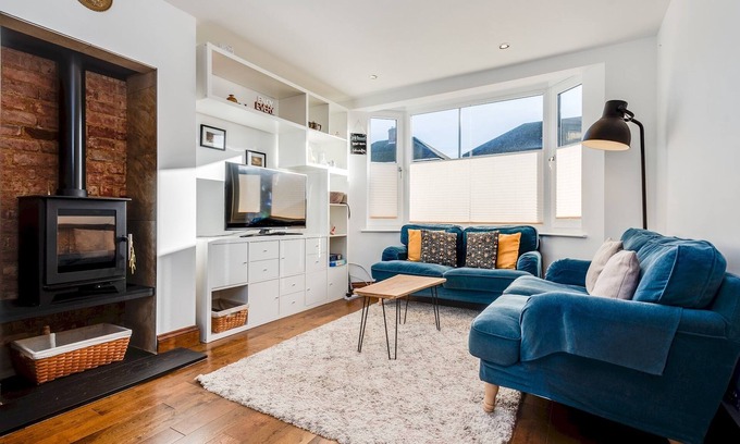 Oxford Maison | Charming 3 BR House - garden & parking Near CS Lewis park