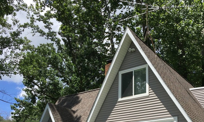 Paw Paw Maison | Charming 4 Bed / 2 Bath Lake House